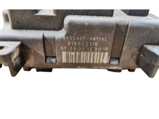 Блок предохранителей 518322110, 9452993   Volvo V70    