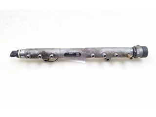 Топливная рампа    Volvo V70   для двигателя D 5244 T4