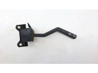 Ручка стеклоочистителей 1363015   Volvo 940