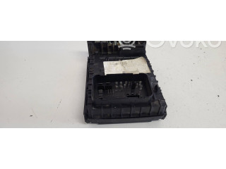 Рулевая рейка  Блок предохранителей 1K0937819D, 2K1937535AB   Volkswagen Caddy 2004 - 2010 года