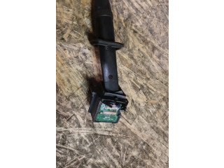 Ручка стеклоочистителей 30768098   Volvo V70