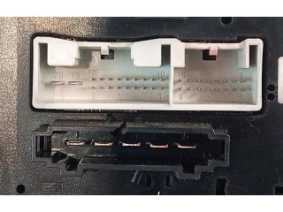 Блок управления климат-контролем 1K0820047CR   Volkswagen Caddy