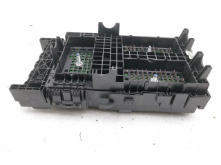 Блок предохранителей 68303099AC   Jeep Cherokee    