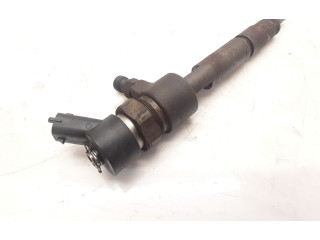 Vstřikovač 0445110119   Alfa Romeo 166  pro naftový motor 2.4  