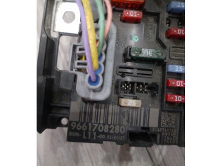 Pojistková skříňka Řídící jednotka BSM    Peugeot 307 2008