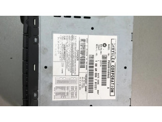 Радио/ проигрыватель CD/DVD / навигация