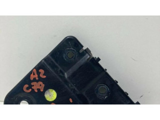 Задний держатель бампера