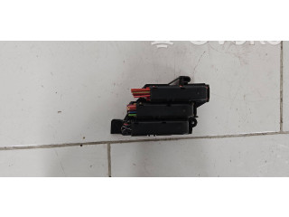 Блок предохранителей 8K0971845   Audi A5 8T 8F    