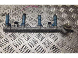 Магистральная трубка топлива    Toyota  Yaris  1999 - 2003 года