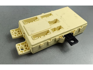 Блок предохранителей 8219038120   SsangYong Musso    