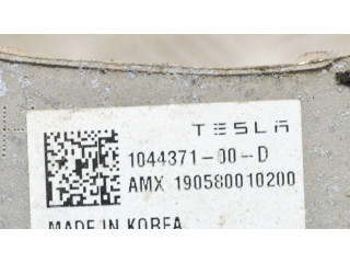 Блок управления коробкой передач 104437100D, 104403200C Tesla Model 3