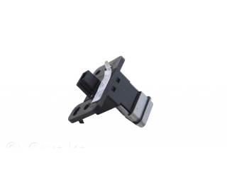 Кнопка крюка в багажнике