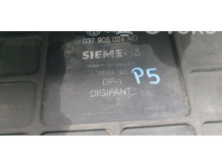 Блок управления двигателем Блок управления 037906024AG, 037906024AG. Volkswagen Golf III