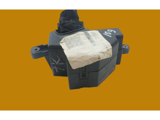 Блок предохранителей  105KM, TDI   Volkswagen Jetta V    