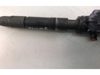 Форсунка 31405404    Volvo V70   