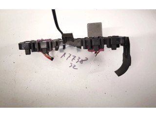 Блок предохранителей 8d0937503e Volkswagen Golf IV