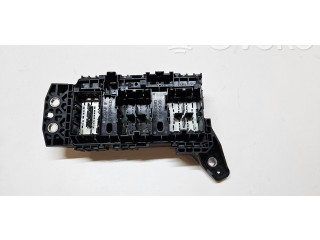 Блок предохранителей 68347016AD   Jeep Grand Cherokee WL    