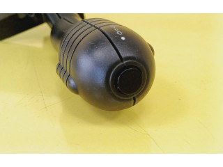 Ручка стеклоочистителей    Renault Twingo I