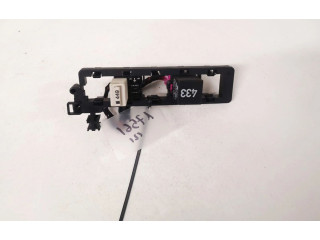 Блок предохранителей  1k1937503   Skoda Octavia Mk2 (1Z)    