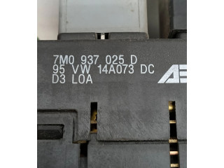 Блок предохранителей 7M0937025D, 14A073DC Ford Galaxy