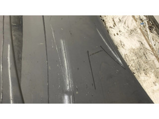 Задняя крышка (багажника)