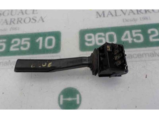 Ручка поворотов/ фонарей    Volvo 460