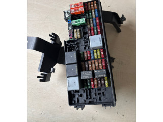 Блок предохранителей A1645400272, 08401186 Mercedes-Benz ML W164