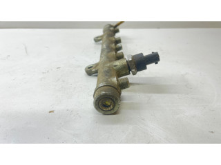 Vstřikovací lišta 0445214065 Nissan Primera pro naftový motor 1.9