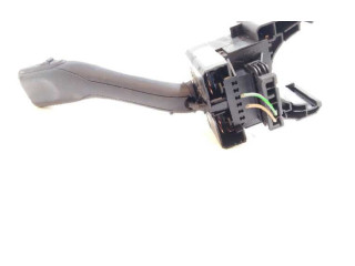 Ручка стеклоочистителей 8L0953513 Audi A3 S3 8L