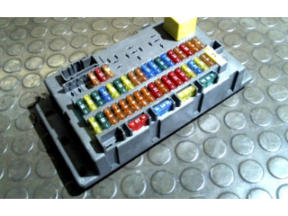 Блок предохранителей  518174503   Rover 75    