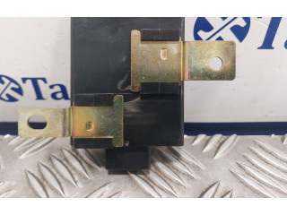 Блок предохранителей 3213425020, MB886391 Mitsubishi Montero