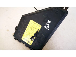 Блок предохранителей  yqh100951   Rover 75    