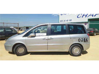 Зеркало (механическое)       Lancia Phedra   -  года   