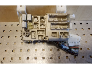 Блок предохранителей 8264102060, MB2323008531   Toyota Corolla E120 E130    