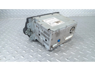 Радио/ проигрыватель CD/DVD / навигация