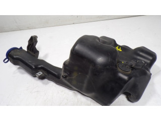 Бачок оконной жидкости    