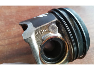 Píst 843ME BMW 3 F30 F35 F31 pro naftový motor 2.0 B47D20A