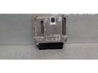 Блок управления двигателя 8966102A90, 0281011733   Toyota Corolla Verso E121