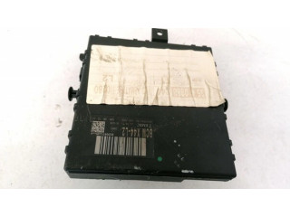 Блок управления 8200874481, BCMX44L2 00401560 Renault Twingo II