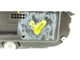 Блок управления климат-контролем    Volkswagen Passat Alltrack