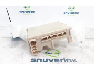 Ящик предохранителей (комплект) B000984080, 827300H030   Peugeot 108       