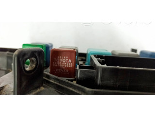 Блок предохранителей  8826332070, 1567001400   Toyota Prius (XW20)    