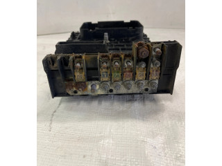 Блок предохранителей 17181301, 02012061988 Volkswagen Golf Plus