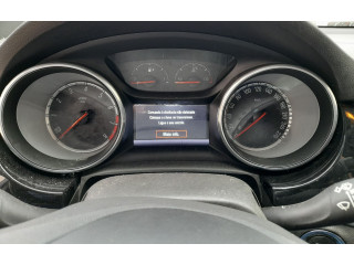 Přístrojová deska  Opel Astra K 2016 39077977  