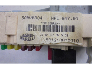 Рулевая рейка  Ящик предохранителей (комплект) 46558758, 46558758   Alfa Romeo GTV  -  года