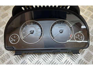 Přístrojová deska BMW 5 F10 F11 2012 9280481, 25811511