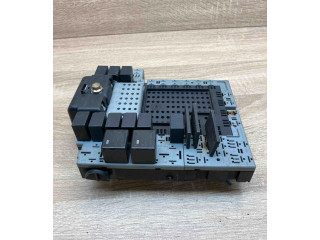 Блок предохранителей 9441584, 9441582   Volvo S80