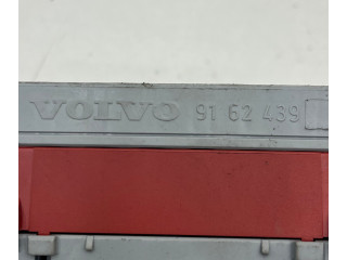 Блок предохранителей  9162439, 9162439   Volvo V70    