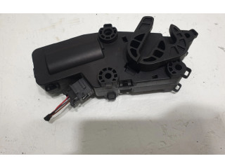 Замок багажника 3T0827300B Skoda Superb B6 (3T) 2008 - 2015 года