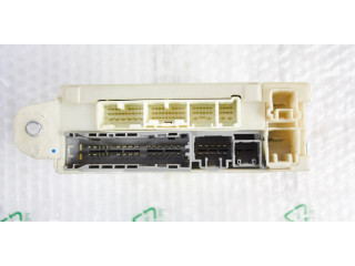 Блок предохранителей 8273053050 Lexus IS 220D-250-350